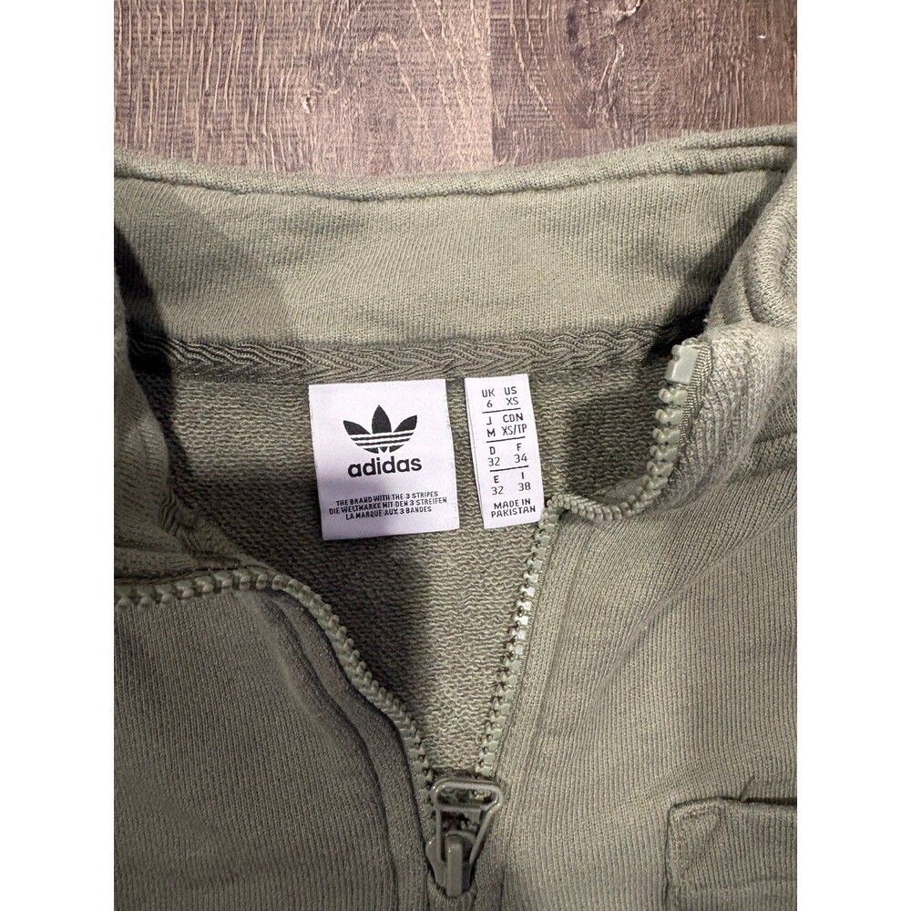 Adidas - Picture 2 of 2